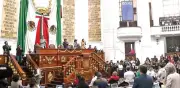 Morena y PAN chocan en Congreso de CDMX por transparencia en Medalla Periodística