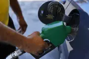 México podría mitigar el alza en gasolina y gas con estrategias energéticas
