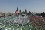 México rompe récord Guinness con clase de fútbol masiva en el Zócalo capitalino