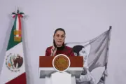 Sheinbaum dona 20 mil pesos a Cuba tras llamado de AMLO, enfatiza que es contribución personal
