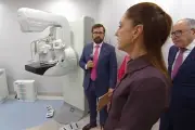 Sheinbaum reconoce demoras en atención de cáncer de mama en CDMX