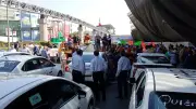 Taxistas bloquean terminales T1 y T2 del AICM en protesta por regulaciones