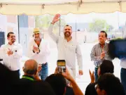 Tlajomulco rehabilita calle con esquema colaborativo vecinos-gobierno