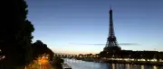 Torre Eiffel: De 'Monstruosidad de Hierro' a Símbolo Universal de París