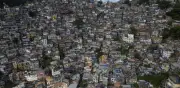Tours con drones en favelas de Río generan críticas por romantizar la pobreza