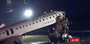 Tragedia en LaGuardia: Choque de avión y camión de bomberos deja dos muertos y 13 heridos