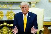 Trump pospone ataques a centrales nucleares en Irán tras conversaciones diplomáticas