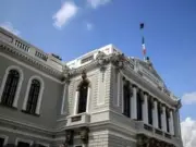 UdeG defiende contrato de vales de despensa ante presión de Toka International y sindicatos