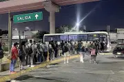 Usuarios y transportistas rechazan alza en tarifas del transporte público en México
