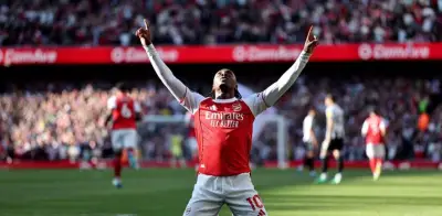 Arsenal vence 1-0 al Newcastle y presiona al Manchester City en la Premier League