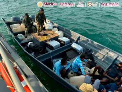 Aseguran casi una tonelada de cocaína frente a costas de Puerto Chiapas