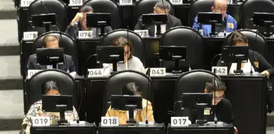 Aspirantes al INE rinden examen bajo estrictas medidas de seguridad en la Cámara de Diputados