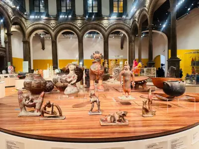Barro y cerámica: 3 milenios de arte utilitario en el Palacio de Iturbide