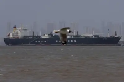 Buques de Catar evitan cruzar el Estrecho de Ormuz por amenazas de Irán