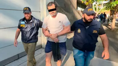 Capturan en Argentina a contralmirante Fernando Farías por huachicol fiscal