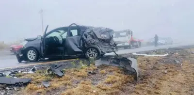 Carambola masiva en Coahuila: 12 autos, 5 heridos y caos vial por neblina densa