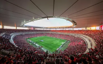 Chivas lanza combo para boletos vs Tigres con jersey incluido