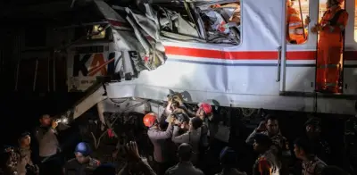 Choque de trenes en Indonesia: 15 muertos y 88 heridos