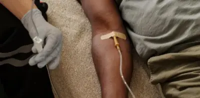 Clausuran clínica en Oaxaca por aplicar sueros vitaminados peligrosos