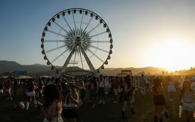 Coachella 2026: El abismo social entre el lujo extremo y la supervivencia en el desierto