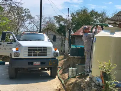 Conagua distribuye 290 mil litros de agua potable en Hidalgo ante estiaje