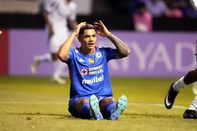Cruz Azul se queda corto en la Concachampions y queda eliminado