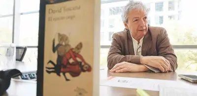 David Toscana gana el Premio Alfaguara con 'El ejército ciego', una novela sobre la ceguera y la realidad