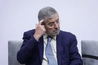 De la Fuente deja Cancillería por salud; Velasco asume en medio de críticas a gestión