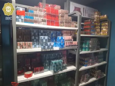 Decomisan 79 toneladas de mercancía apócrifa en operativo en el Centro Histórico