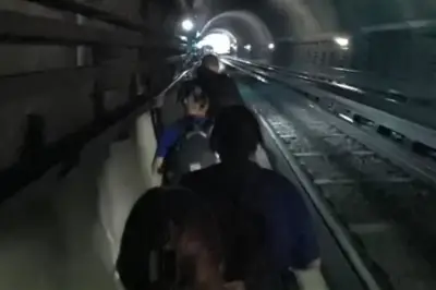 Desalojan a usuarios del Metro por riesgo en vías de la Línea 3 en CDMX