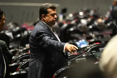 Diputado de Morena denuncia amenazas de Pedro Haces por caso de préstamos a maestros en Querétaro