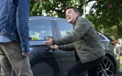 Disney+ estrena hoy dos series: 'Malcolm in the Middle' y 'La corona perfecta'