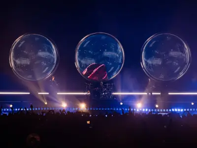 Ecos de Soda Stereo: Un Homenaje Holográfico a Cerati Conmueve el Palacio de los Deportes