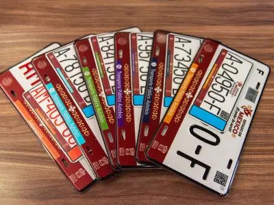 Edomex renueva placas de transporte público con identificación regional por colores