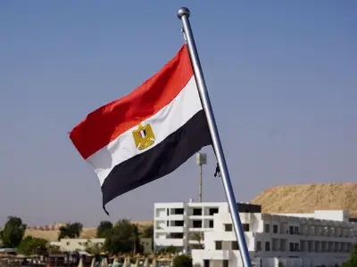 Ejecutan en Egipto a feminicida que apuñaló 30 veces a estudiante tras ruptura