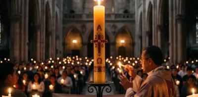 El Cirio Pascual: Símbolo Luminoso y Corazón de la Semana Santa