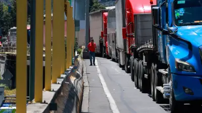 Embajada de EE. UU. alerta por bloqueos carreteros en México y emite recomendaciones de seguridad