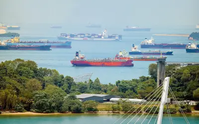 Estados Unidos incauta buque iraní y negociaciones de paz quedan en pausa