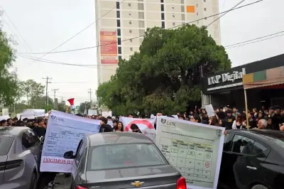 Estudiantes de Odontología protestan por anulación de elecciones en la UNAM