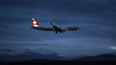 Evacúan a más de 200 pasajeros por incendio en motor de avión en Nueva Delhi