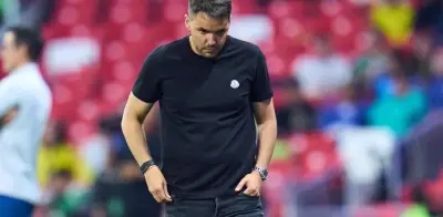 Expertos deportivos critican con dureza a directiva de Cruz Azul por despido de Larcamón