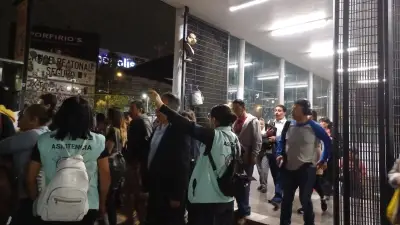 Falla Eléctrica de la CFE Paraliza Línea 3 del Metro CDMX: Usuarios Evacuados por Vías