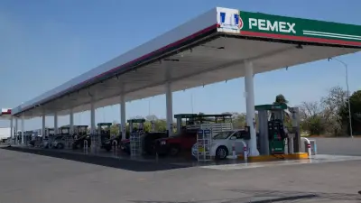 Gobierno fija tope de 28 pesos para diésel en acuerdo con gasolineras ante crisis global