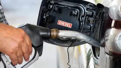 Gobierno y gasolineros mantienen acuerdo para diésel a 28 pesos por litro