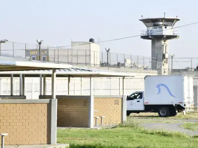 IECM aprueba guía para votación anticipada en prisiones de la Ciudad de México