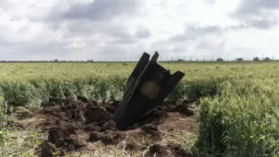 Irán rechaza frenar enriquecimiento de uranio, desafiando demandas de EE.UU. e Israel