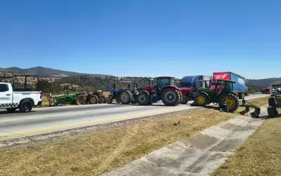 Jalisco y Michoacán se suman al paro carretero nacional por seguridad y políticas agrícolas