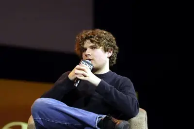 Kane Parsons adelanta 'Backrooms' en la CCXP México 2026