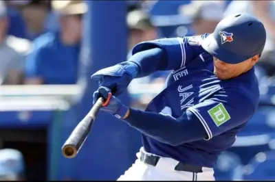 Kirk sufre fractura en la mano, Blue Jays llaman a Brandon Valenzuela como refuerzo