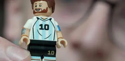 Lego lanza colección exclusiva de Messi, Cristiano, Mbappé y Vinícius Jr. para el Mundial 2026